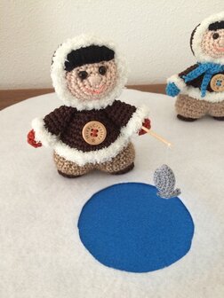 crochet pattern Igloo and inuit