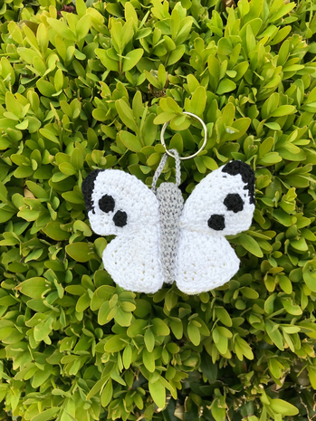 crochetpattern keychain cabbage butterfly