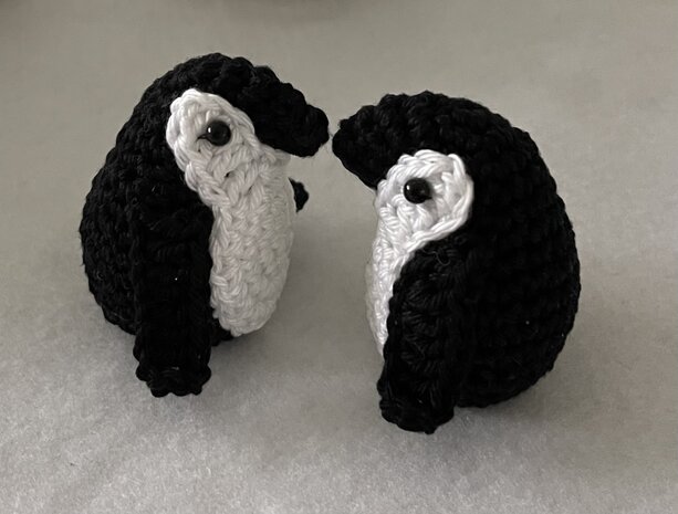 crochet pattern penguins